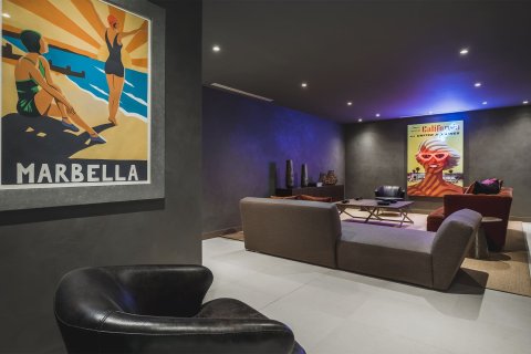 5 chambres Villa à El Paraiso, Spain No. 90640 7