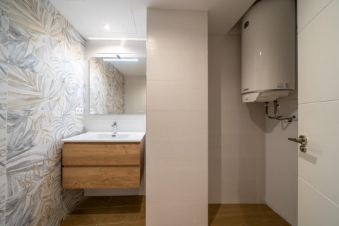 Квартира с 4 спальнями в Аликанте, Испания №92301 16