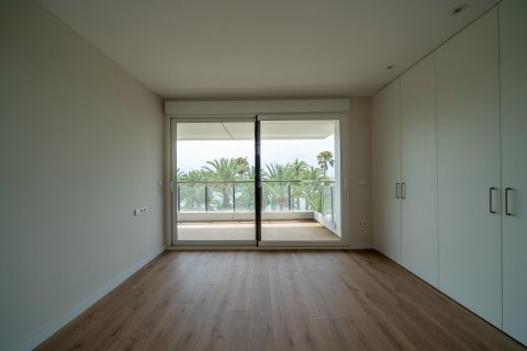 Квартира с 4 спальнями в Аликанте, Испания №92301 29