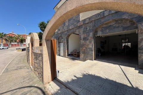Вилла с 5 спальнями в Кампоамор, Испания №92300 5