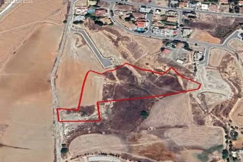 14308m² Land in Strovolos, Cyprus No. 41458 1