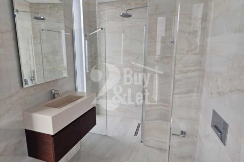 3 dormitorios Apartment en Limassol, Cyprus No. 63653 8