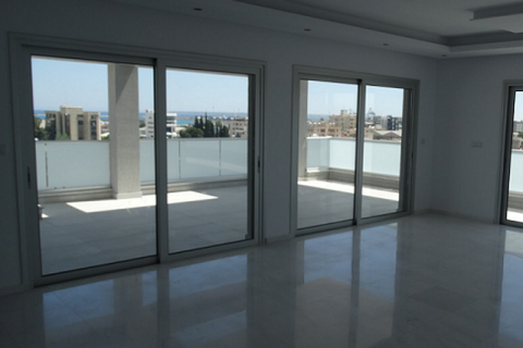 2 dormitorios Penthouse en Limassol, Cyprus No. 32828 5