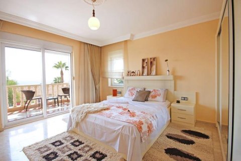 5 rooms Apartment in Demirtas, Turkey No. 20947 21