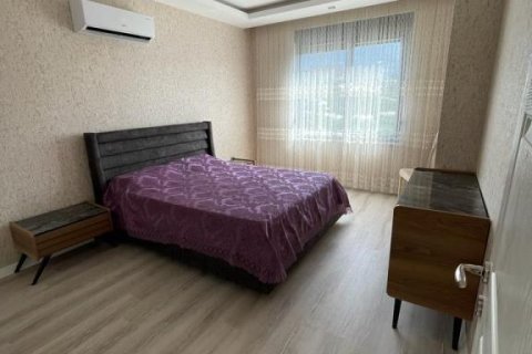 5 rooms Apartment in Mahmutlar, Turkey No. 21722 3