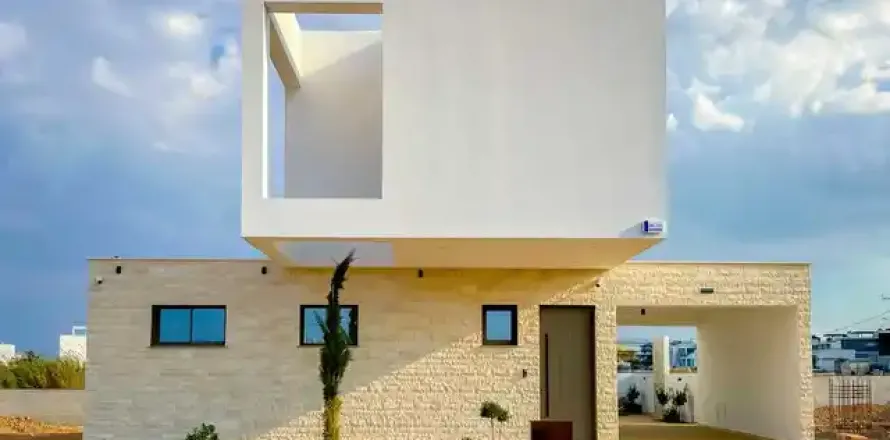 3 bedrooms Villa in Protaras, Cyprus No. 39779