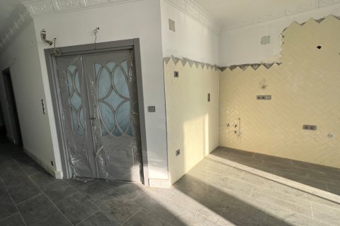 2+1 Apartment in Mahmutlar, Turkey No. 12262 3