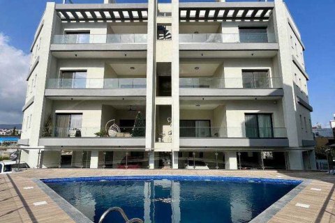 3 bedrooms Apartment in Germasogeia, Cyprus No. 33734 2