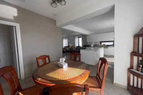 3 dormitorios Apartment en Larnaca, Cyprus No. 33870 6