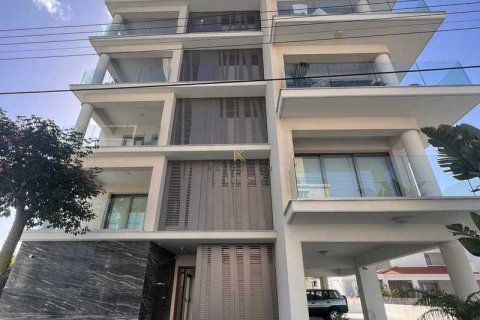 3 dormitorios Apartment en Larnaca, Cyprus No. 33870 1