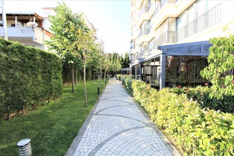 2+1 Apartment in Istanbul, Turkey No. 10889 19