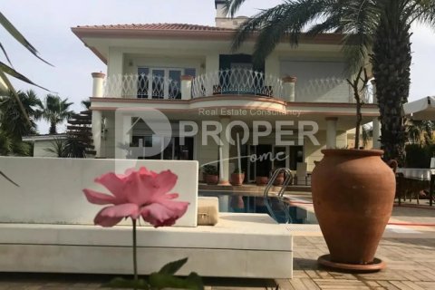 5 rooms Apartment in Kemer, Turkey No. 10858 1