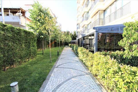 4+1 Apartment in Kartal, Turkey No. 17763 3