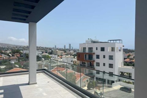 3 dormitorios Penthouse en Limassol, Cyprus No. 75717 7