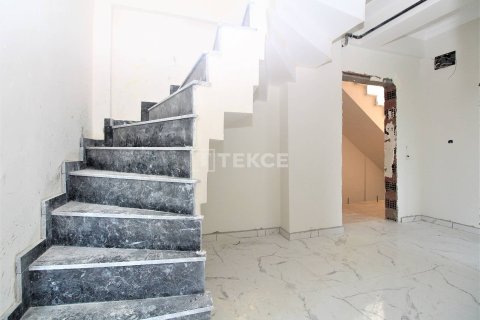 3+1 Apartment en Cinarcik, Turkey No. 12514 8