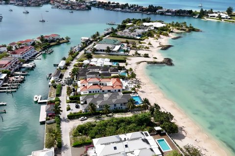 1093m² Land en Jolly Harbour, Antigua and Barbuda No. 64987 13