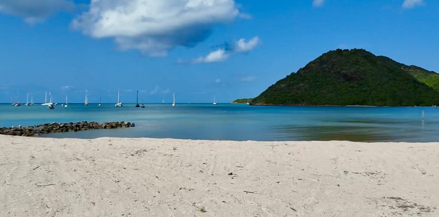 1093m² Land en Jolly Harbour, Antigua and Barbuda No. 64987