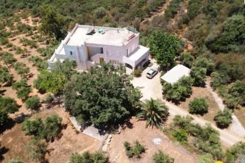 630m² Negocio en Rethymno, Greece No. 57398 1