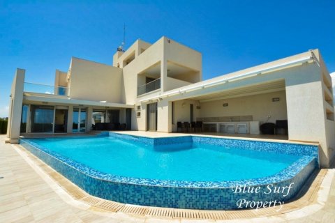 7 bedrooms Villa in Ayia Napa, Cyprus No. 36574 4