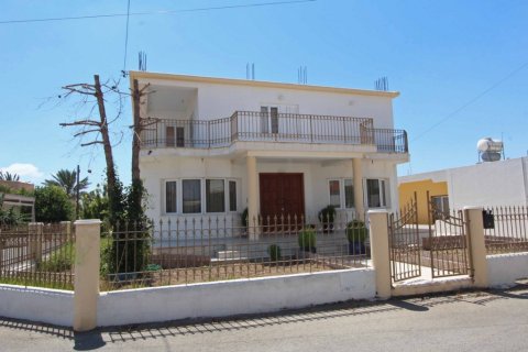 5 dormitorios Villa en Paralimni, Cyprus No. 36592 18