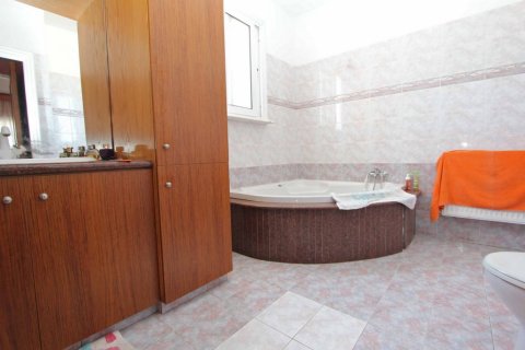 5 dormitorios Villa en Paralimni, Cyprus No. 36592 9