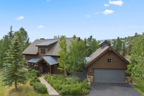 3 bedrooms House in Silverthorne, USA No. 62335 1