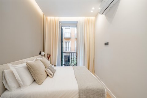 3 dormitorios Apartment en Madrid, Spain No. 26918 7