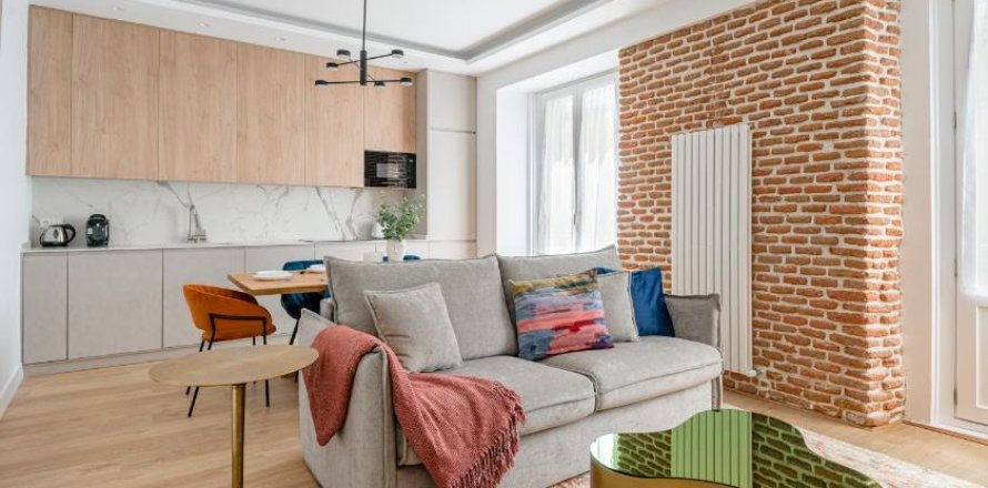 3 dormitorios Apartment en Madrid, Spain No. 26928