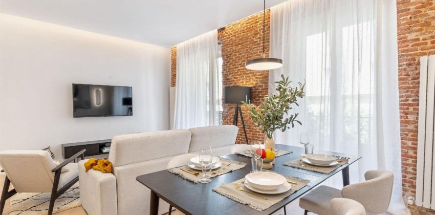 3 dormitorios Apartment en Madrid, Spain No. 26917