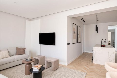 4 dormitorios Apartment en Madrid, Spain No. 26929 5