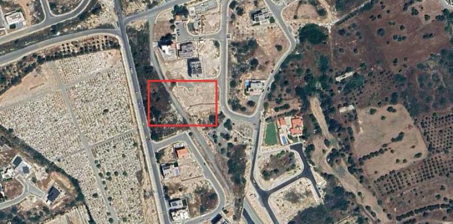 526m² Land in Agios Athanasios, Cyprus No. 73433