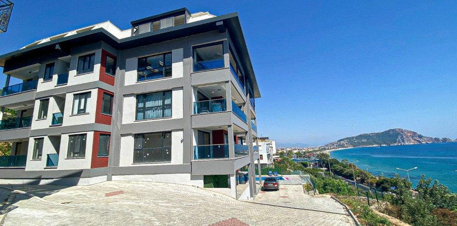 3+1 Apartment in Alanya, Turkey No. 15140