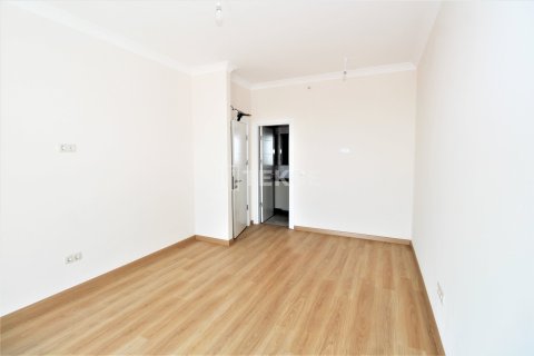 2+1 Apartment in Istanbul, Turkey No. 12694 11