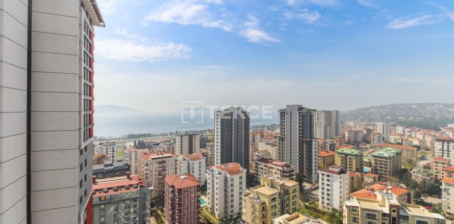 2+1 Apartment en Istanbul, Turkey No. 12694