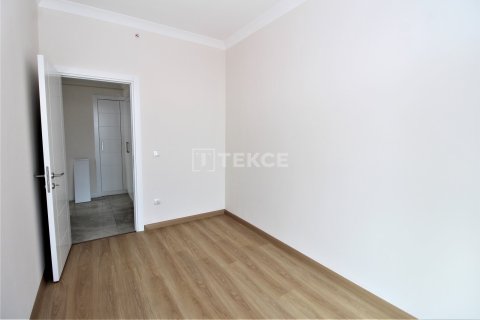 2+1 Apartment in Istanbul, Turkey No. 12694 9