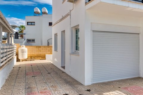 3 dormitorios Villa en Oroklini, Cyprus No. 36809 16