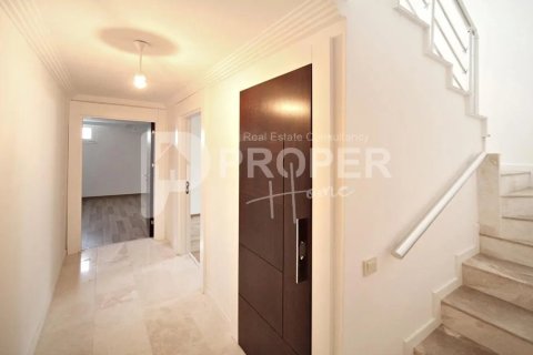 5 rooms Villa à Kemer, Turkey No. 13122 3