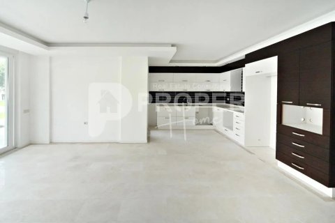 5 rooms Villa à Kemer, Turkey No. 13122 6