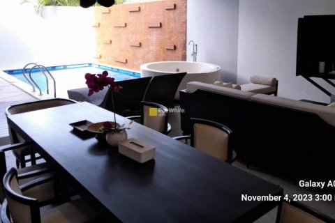 2 bedrooms Villa in Nusa Dua, Indonesia No. 23373 3