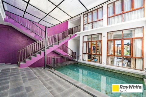 5 bedrooms Villa in Jimbaran, Indonesia No. 23324 2