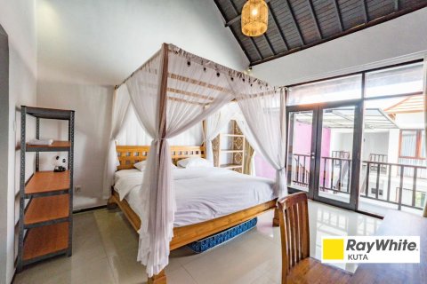 5 bedrooms Villa in Jimbaran, Indonesia No. 23324 4