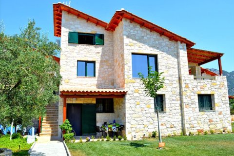 Commercial property à Peloponnese, Greece No. 49386 7