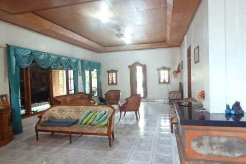 6 bedrooms House in Denpasar, Indonesia No. 23388 2