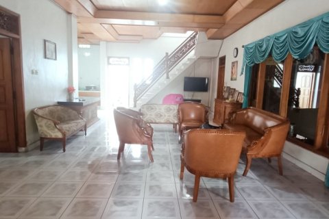 6 bedrooms House in Denpasar, Indonesia No. 23388 7