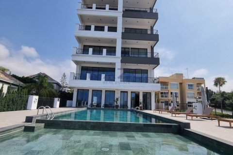 2 bedrooms Apartment in Pyrgos, Cyprus No. 72250 3