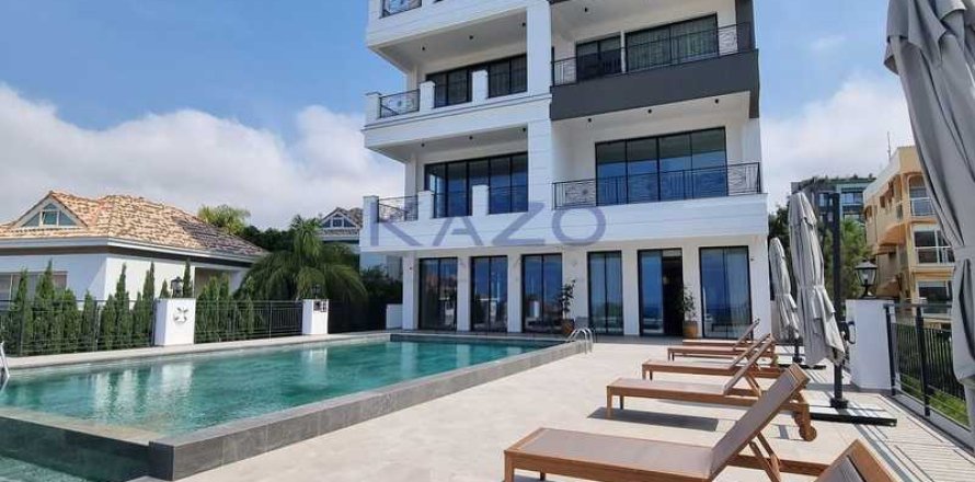 2 bedrooms Apartment in Pyrgos, Cyprus No. 72250