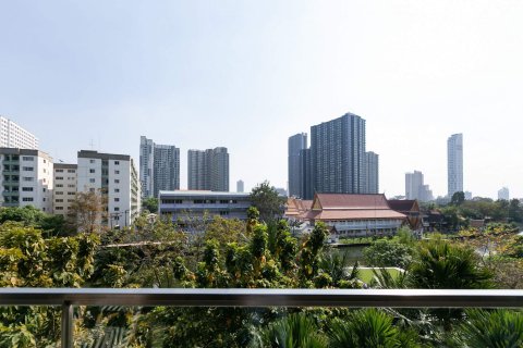 3 dormitorios Condominio  en Bangkok, Thailand No. 478 8