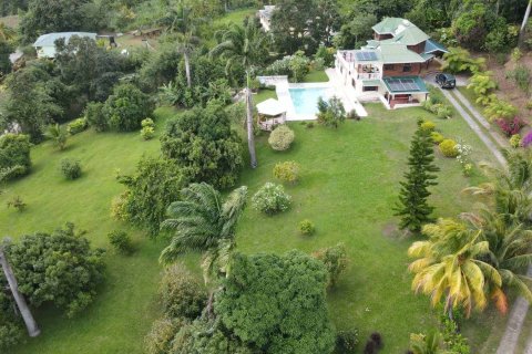 4 bedrooms House in Saint George, Dominica No. 66283 14