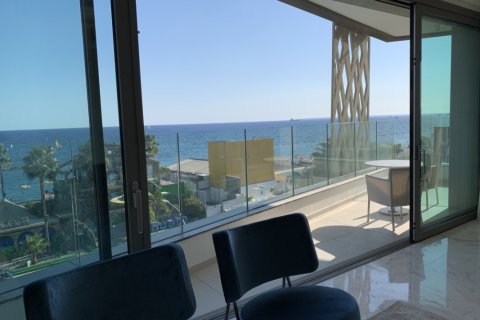 3 dormitorios Apartment en Limassol, Cyprus No. 51511 5