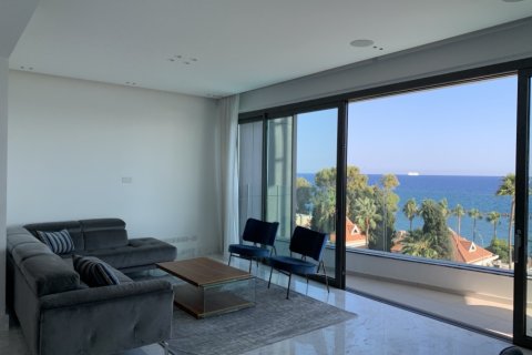 3 dormitorios Apartment en Limassol, Cyprus No. 51511 1